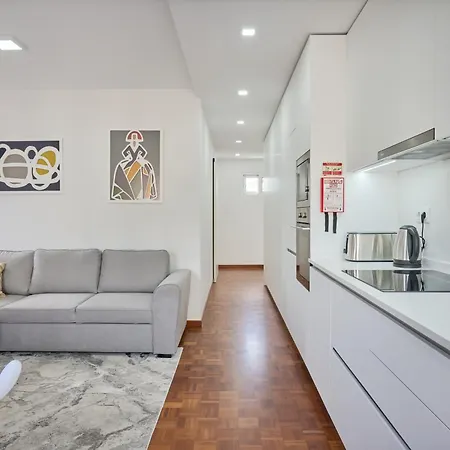 Jasmine Whisper By Elysian * Funchal (Madeira)