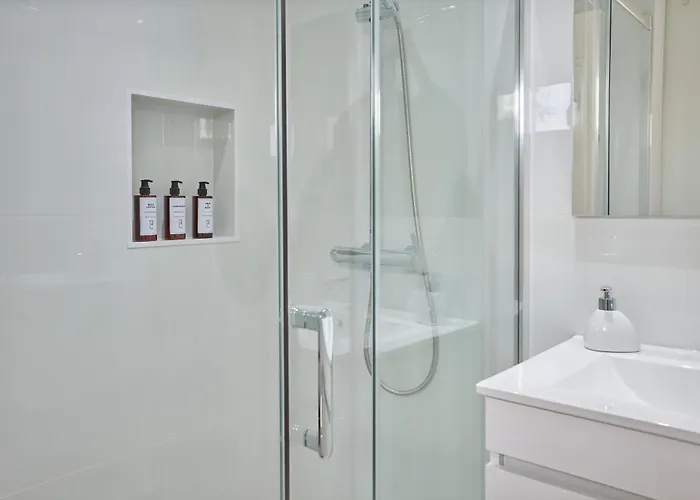 Jasmine Whisper By Elysian Apartament Funchal (Madeira)