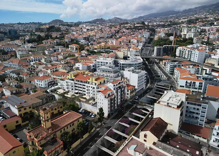 Jasmine Whisper By Elysian Apartament *